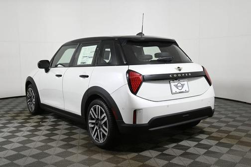 2026 MINI Hardtop SIGNATURE PLUS