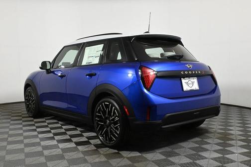 2025 MINI Hardtop Cooper