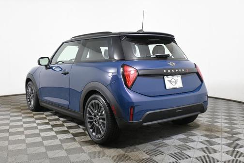 2026 MINI Hardtop ICONIC