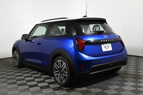 2025 MINI Hardtop SIGNATURE PLUS
