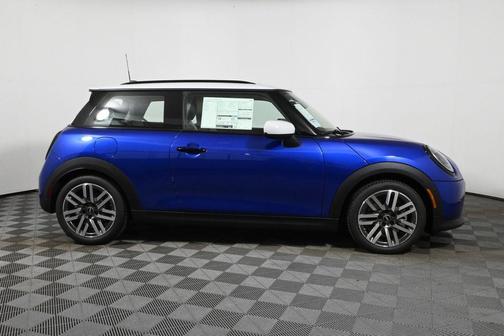 2025 MINI Hardtop SIGNATURE PLUS