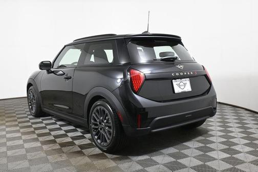 2026 MINI Hardtop ICONIC