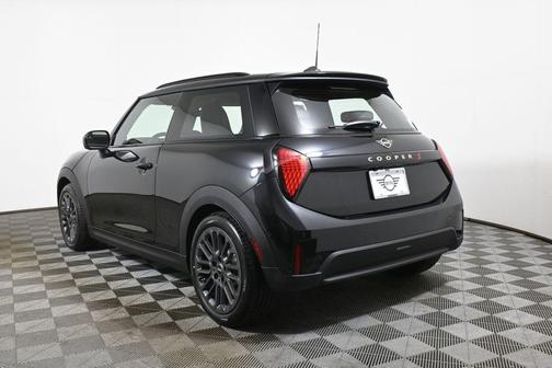 2026 MINI Hardtop ICONIC