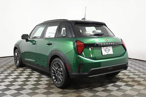 2026 MINI Hardtop SIGNATURE PLUS