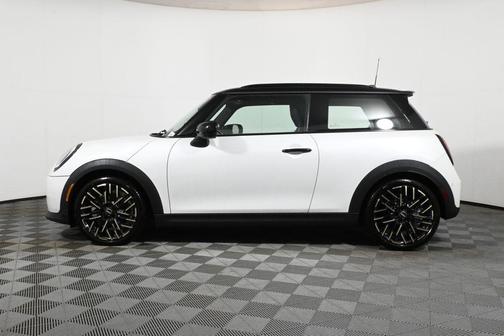 2025 MINI Hardtop ICONIC