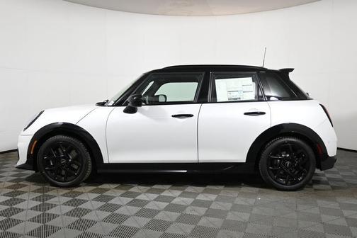 2026 MINI Hardtop ICONIC