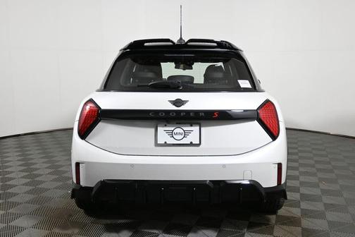 2026 MINI Hardtop ICONIC