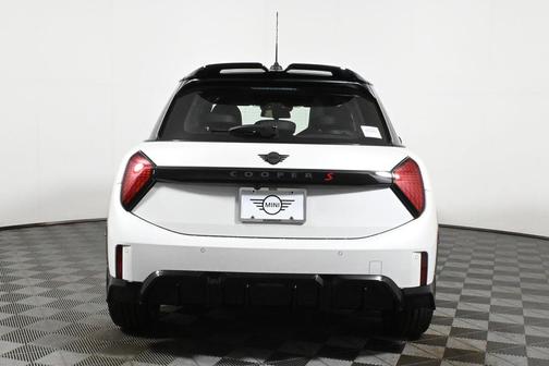 2026 MINI Hardtop ICONIC
