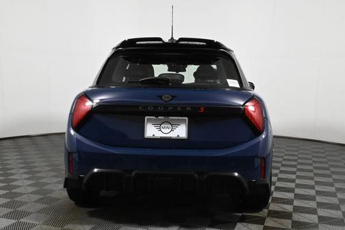 2026 MINI Hardtop ICONIC