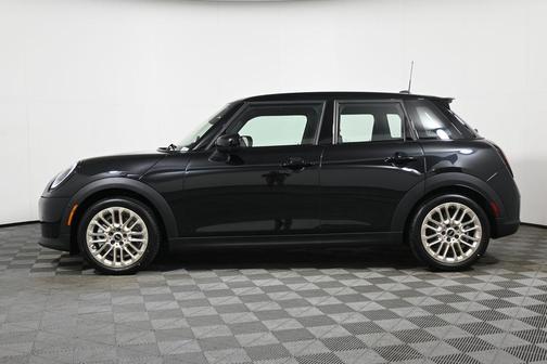 2026 MINI Hardtop ICONIC