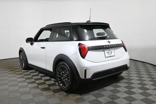 2026 MINI Hardtop ICONIC