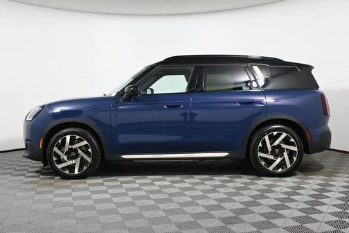 2025 MINI Countryman Base