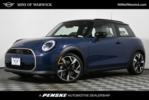 2026 MINI Hardtop ICONIC