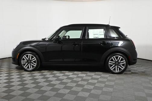 2025 MINI Hardtop C Signature Trim