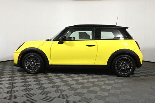 2025 MINI Hardtop SIGNATURE PLUS