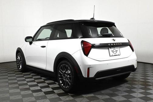 2025 MINI Hardtop SIGNATURE PLUS