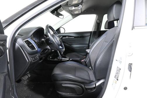 Snow White Pearl 2022 Kia Seltos S