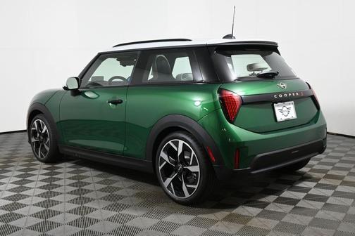 2026 MINI Hardtop SIGNATURE PLUS
