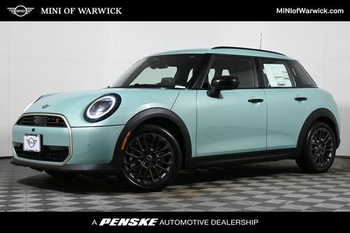2026 MINI Hardtop ICONIC