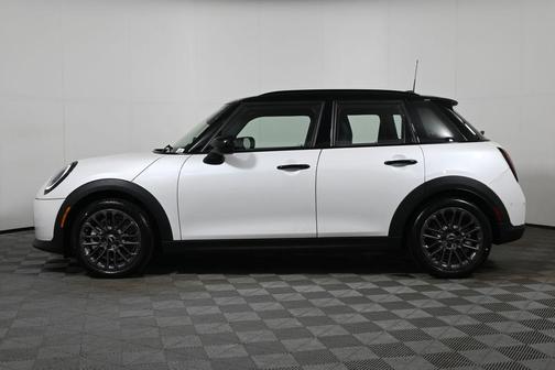 2026 MINI Hardtop SIGNATURE PLUS
