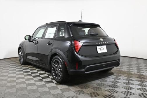 2026 MINI Hardtop ICONIC