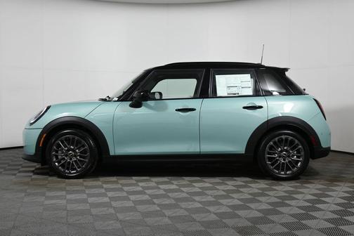 2026 MINI Hardtop ICONIC