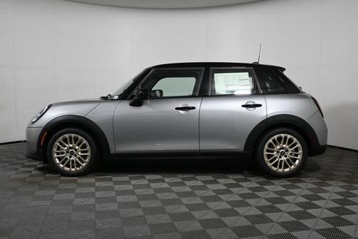 2026 MINI Hardtop SIGNATURE PLUS