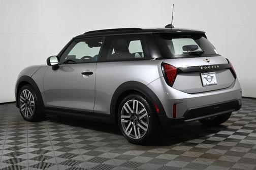 2026 MINI Hardtop SIGNATURE PLUS
