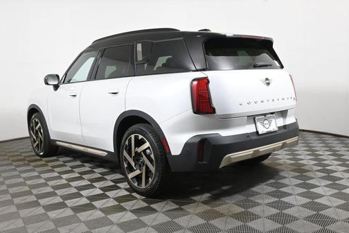 2027 MINI Countryman ICONIC