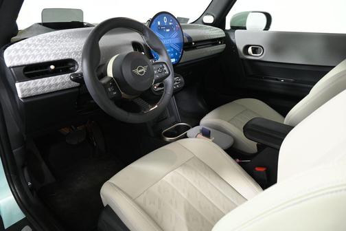 2025 MINI Hardtop ICONIC