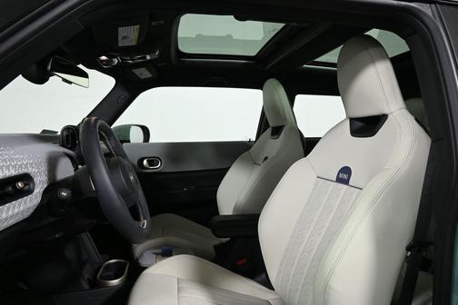 2025 MINI Hardtop ICONIC