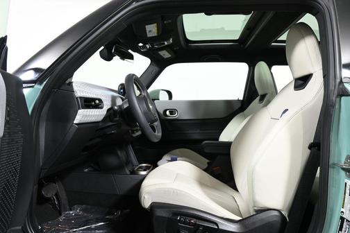 2025 MINI Hardtop ICONIC