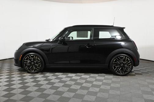 2025 MINI Hardtop 