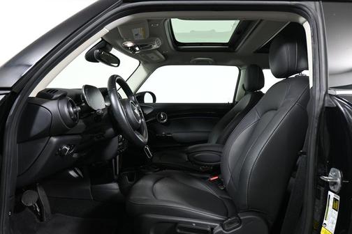 2023 MINI Hardtop Cooper