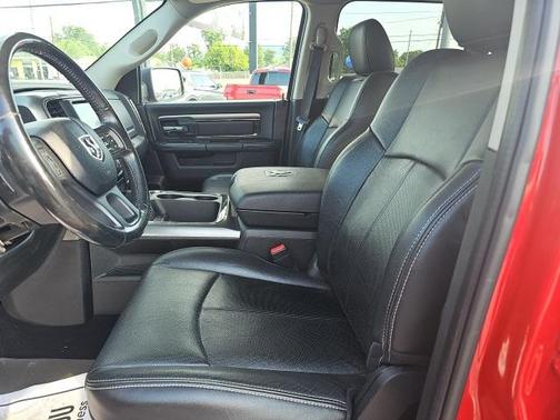 2018 RAM 1500 Night Crew Cab 4x4 5'7' Box