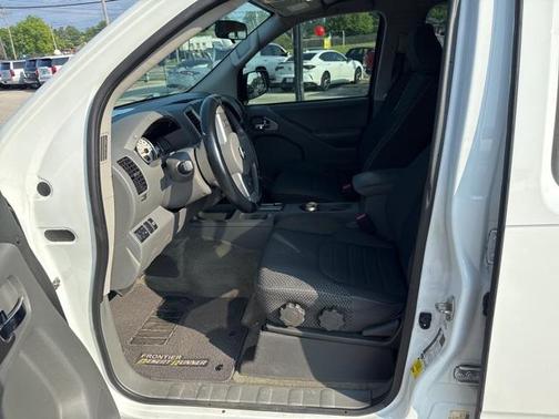 2018 Nissan Frontier Desert Runner