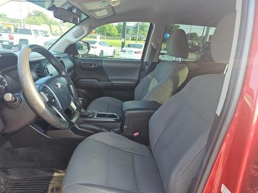 2016 Toyota Tacoma SR5