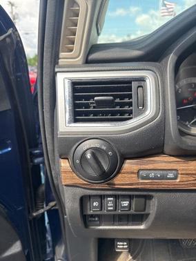 2017 Nissan Titan XD SL