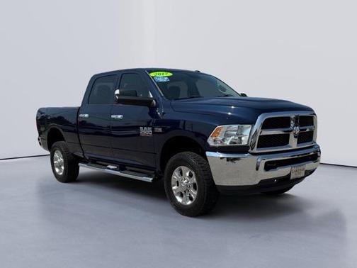 2017 RAM 2500 Tradesman Crew Cab 4x4 6'4' Box