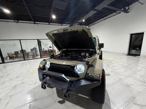 Gobi Clearcoat 2020 Jeep Gladiator Overland