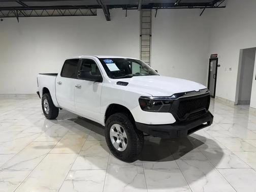 Bright White Clearcoat 2020 RAM 1500 Big Horn/Lone Star