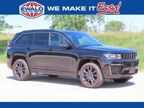 Diamond Black Crystal Pearlcoat 2026 Jeep Grand Cherokee Limited