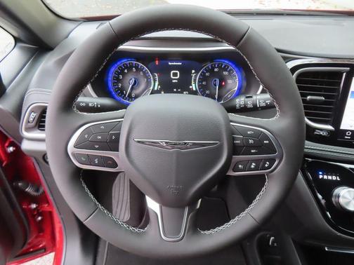 2026 Chrysler Pacifica L