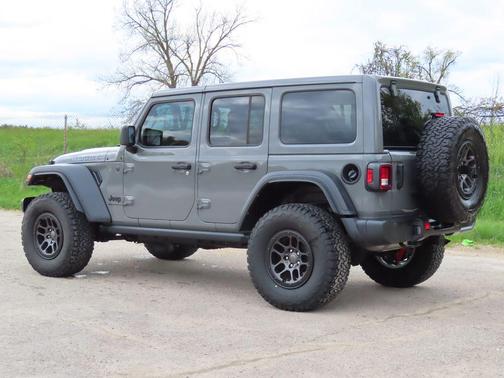 Sting-Gray Clearcoat 2023 Jeep Wrangler 4-Door High Tide 4x4