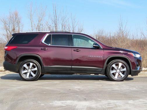 Black Currant Metallic 2018 Chevrolet Traverse LT Leather