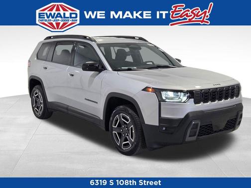 Silver Zynith Clearcoat 2026 Jeep Cherokee Laredo 4x4