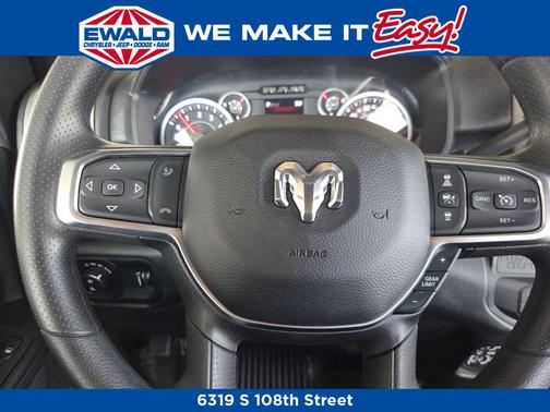 Bright White Clearcoat 2026 RAM 2500 Tradesman Regular Cab 4x4 8' Box