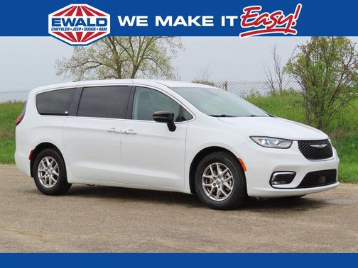 Bright White Clearcoat 2024 Chrysler Pacifica Touring L