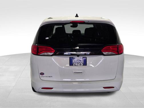 Bright White Clearcoat 2023 Chrysler Voyager LX