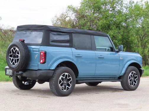 Area 51 2023 Ford Bronco Outer Banks